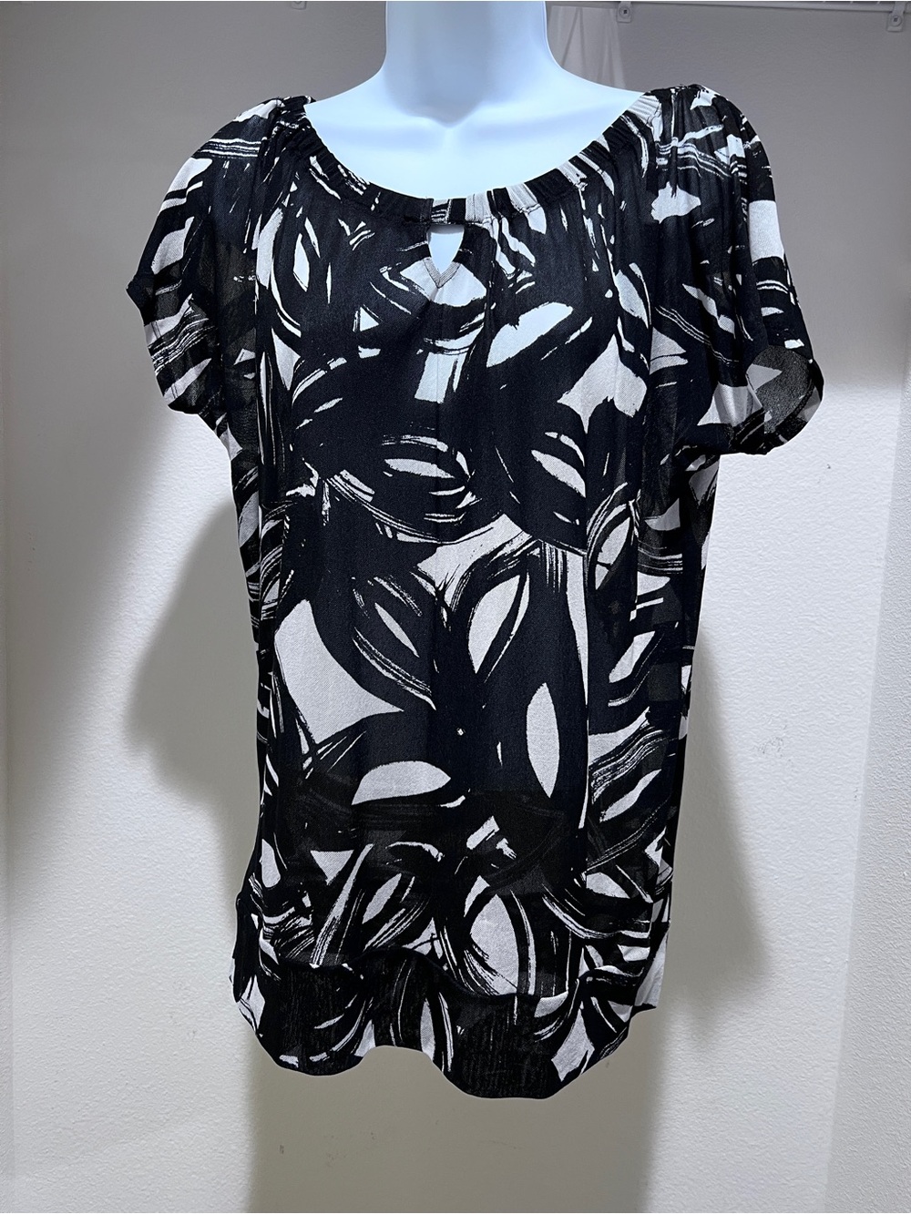 The Limited Black White Abstract Graphic Mesh Blouse Top Size L